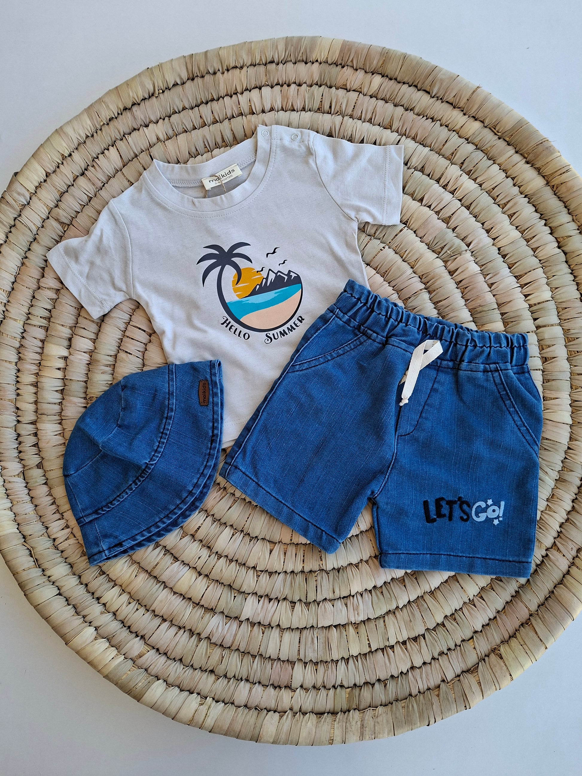 Sunny Denim Look